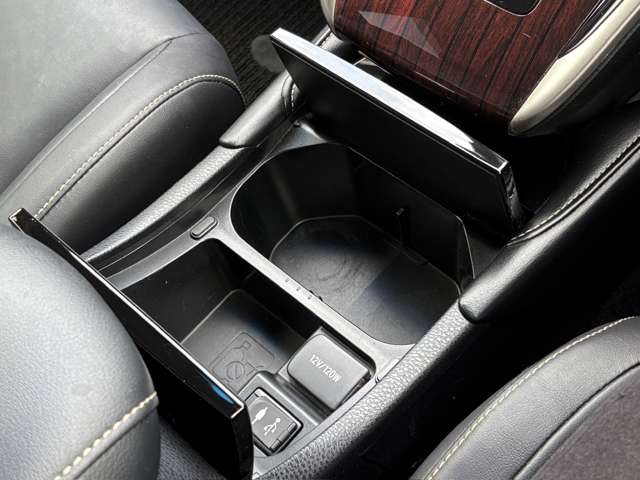 トヨタ ハリアー　ハイブリッド ２．５ ハイブリッド Ｅ－ＦＯＵＲ プレミアム アドバンストパッケージ ４ＷＤ H26年 (東北) 99