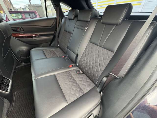 トヨタ ハリアー　ハイブリッド ２．５ ハイブリッド Ｅ－ＦＯＵＲ プレミアム アドバンストパッケージ ４ＷＤ H26年 (東北) 99