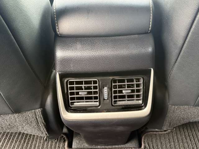 トヨタ ハリアー　ハイブリッド ２．５ ハイブリッド Ｅ－ＦＯＵＲ プレミアム アドバンストパッケージ ４ＷＤ H26年 (東北) 99