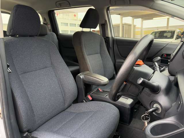 トヨタ シエンタ １．５ Ｘ Ｖパッケージ ４ＷＤ H29年 (東北) 99