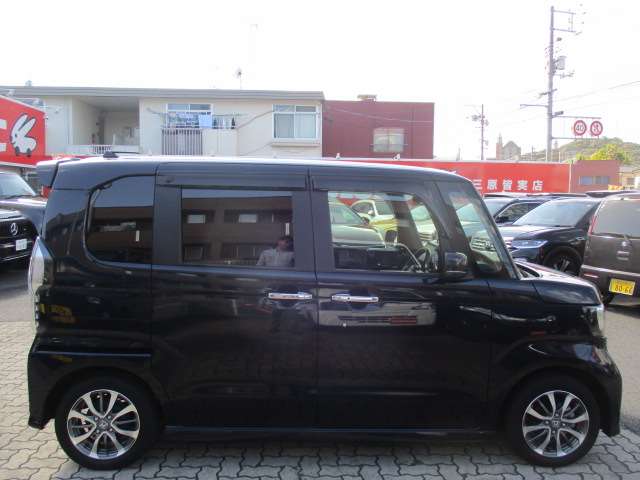 ホンダ Ｎ　ＢＯＸ カスタム ６６０ Ｌ R4年 (中国) 99