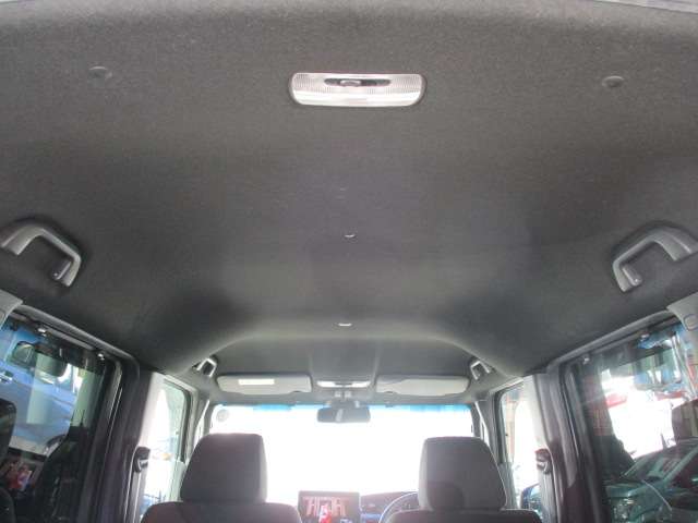 ホンダ Ｎ　ＢＯＸ カスタム ６６０ Ｌ R4年 (中国) 99