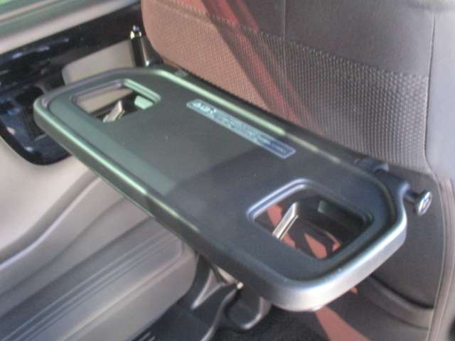 ホンダ Ｎ　ＢＯＸ カスタム ６６０ Ｌ R4年 (中国) 99