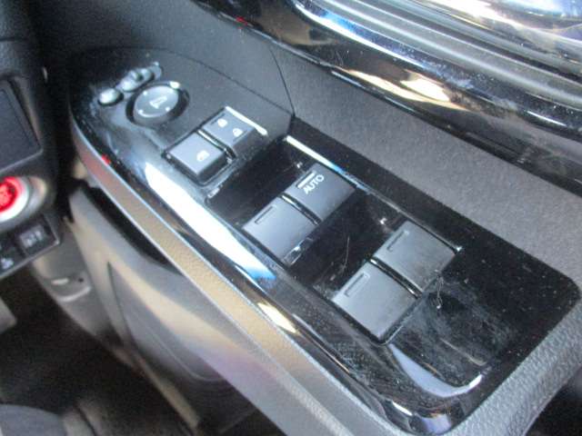 ホンダ Ｎ　ＢＯＸ カスタム ６６０ Ｌ R4年 (中国) 99