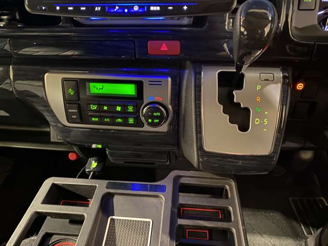 トヨタ ハイエースワゴン ２．７ ＧＬ ロング ミドルルーフ R3年 (九州・沖縄) 99