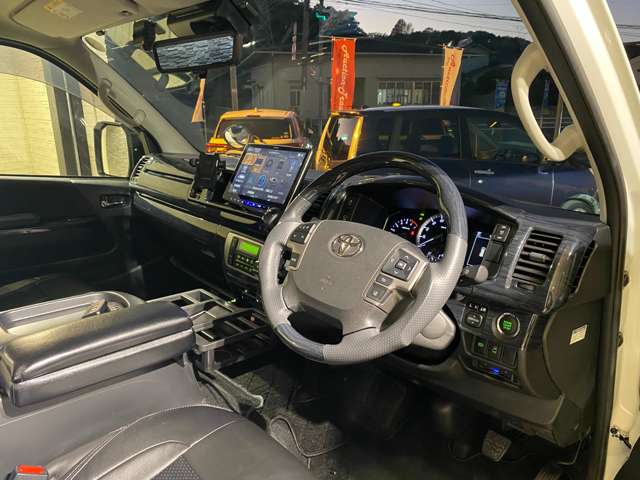 トヨタ ハイエースワゴン ２．７ ＧＬ ロング ミドルルーフ R3年 (九州・沖縄) 99