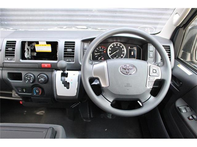 トヨタ ハイエースバン ２．８ ＤＸ ロング ＧＬパッケージ ディーゼルターボ ４ＷＤ R7年 (北海道) 99