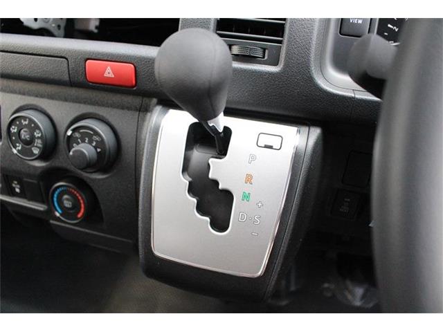 トヨタ ハイエースバン ２．８ ＤＸ ロング ＧＬパッケージ ディーゼルターボ ４ＷＤ R7年 (北海道) 99