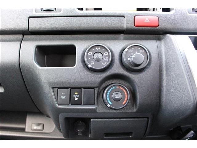 トヨタ ハイエースバン ２．８ ＤＸ ロング ＧＬパッケージ ディーゼルターボ ４ＷＤ R7年 (北海道) 99