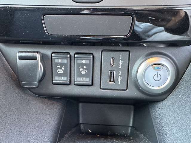 日産 リーフ アーバンクロム R3年 (東海) 99