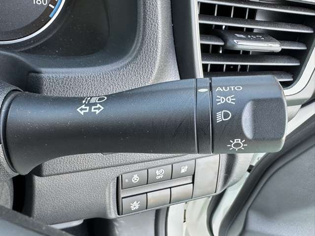 日産 リーフ アーバンクロム R3年 (東海) 99