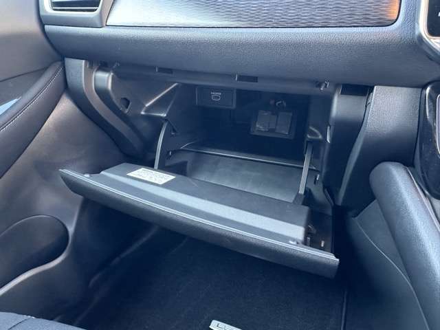 日産 リーフ アーバンクロム R3年 (東海) 99