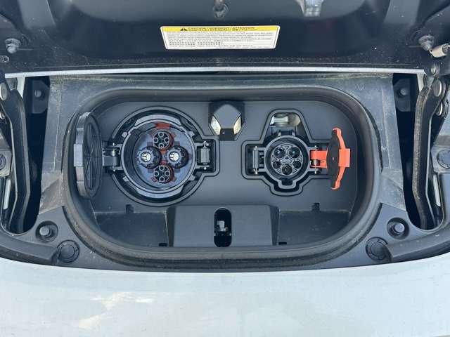 日産 リーフ アーバンクロム R3年 (東海) 99