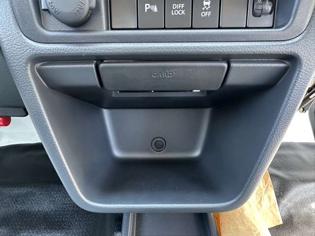 スズキ キャリイトラック ６６０ 頑丈ダンプ ３方開 ４ＷＤ R6年 (東海) 99