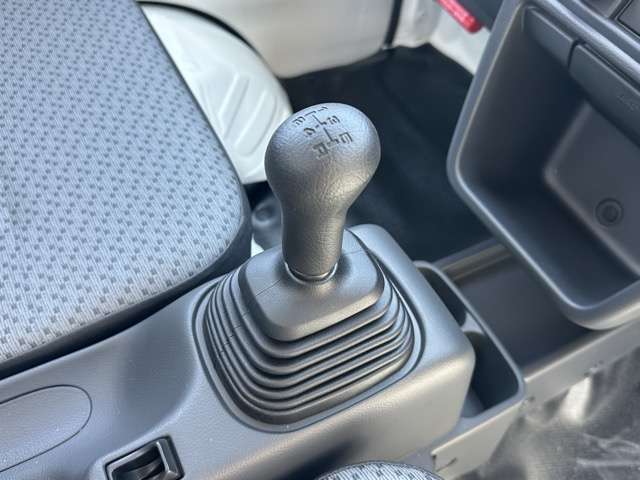 スズキ キャリイトラック ６６０ 頑丈ダンプ ３方開 ４ＷＤ R6年 (東海) 99