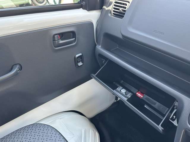 スズキ キャリイトラック ６６０ 頑丈ダンプ ３方開 ４ＷＤ R6年 (東海) 99