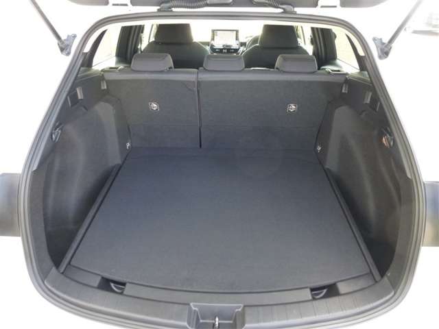 トヨタ カローラ　ツーリング　ハイブリッド １．８ ハイブリッド Ｓ R2年 (東北) 99