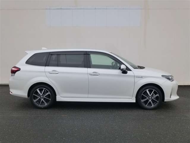 トヨタ カローラフィールダー　ハイブリッド １．５ ハイブリッド Ｇ Ｗ×Ｂ H30年 (東北) 99