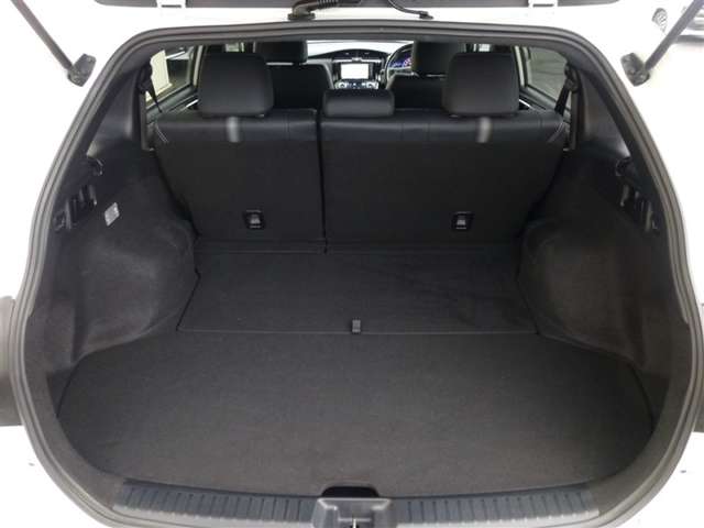 トヨタ カローラフィールダー　ハイブリッド １．５ ハイブリッド Ｇ Ｗ×Ｂ H30年 (東北) 99