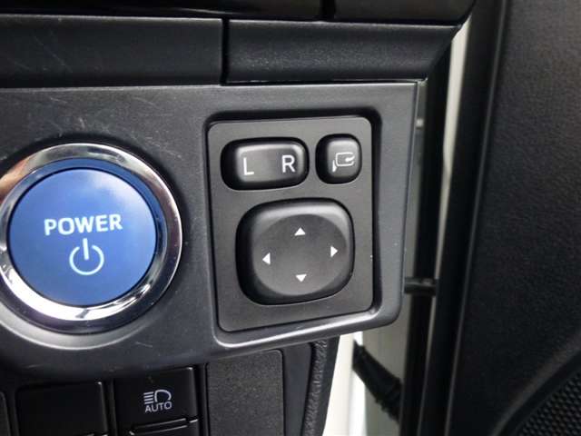 トヨタ カローラフィールダー　ハイブリッド １．５ ハイブリッド Ｇ Ｗ×Ｂ H30年 (東北) 99