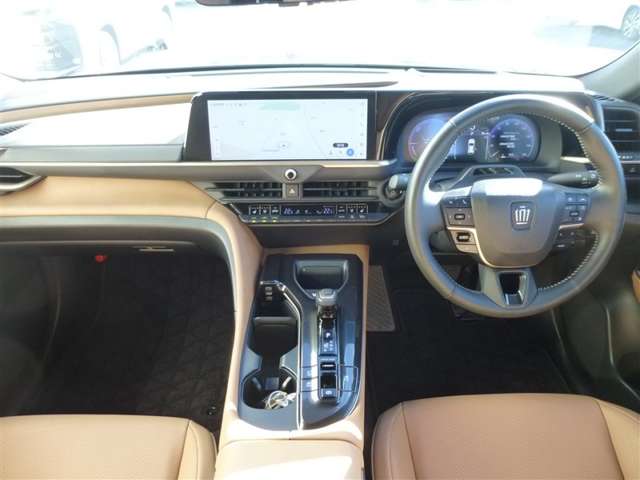 トヨタ クラウン　スポーツ　ハイブリッド ２．５ Ｚ Ｅ－ＦＯＵＲ ４ＷＤ R5年 (東北) 99