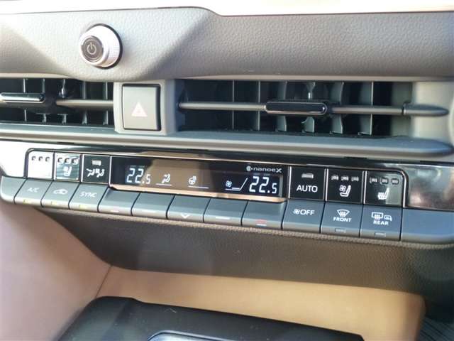 トヨタ クラウン　スポーツ　ハイブリッド ２．５ Ｚ Ｅ－ＦＯＵＲ ４ＷＤ R5年 (東北) 99