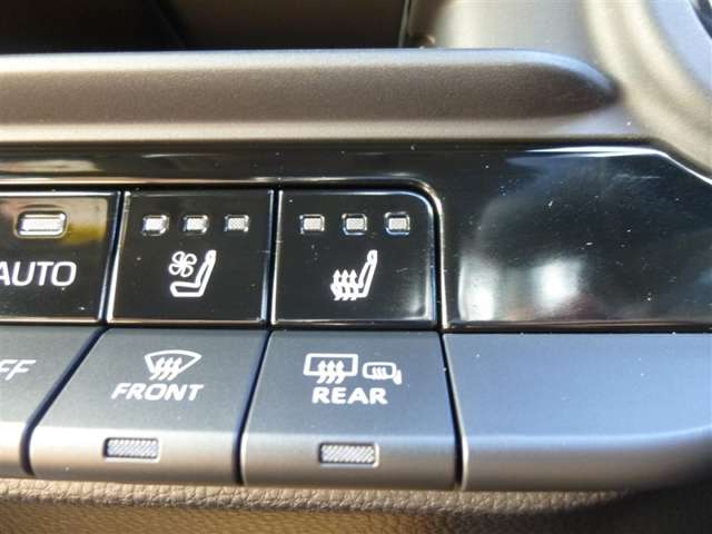 トヨタ クラウン　スポーツ　ハイブリッド ２．５ Ｚ Ｅ－ＦＯＵＲ ４ＷＤ R5年 (東北) 99