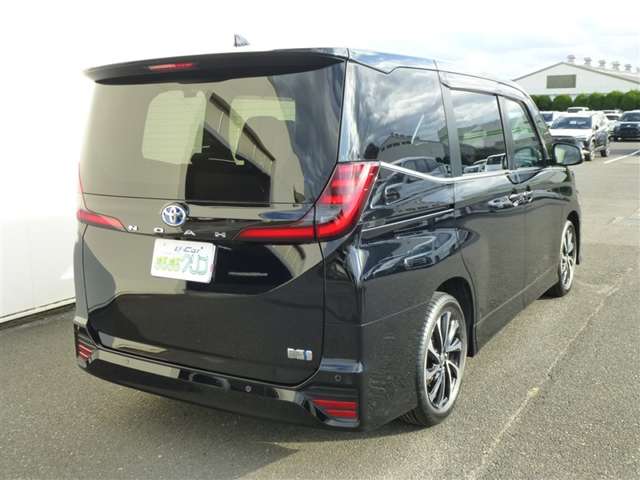 トヨタ ノア １．８ ハイブリッド Ｓ－Ｚ R4年 (東北) 99
