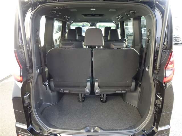 トヨタ ノア １．８ ハイブリッド Ｓ－Ｚ R4年 (東北) 99