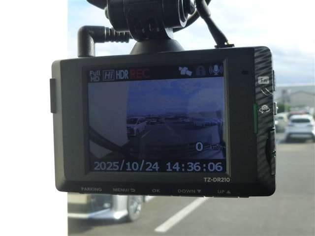 トヨタ ノア １．８ ハイブリッド Ｓ－Ｚ R4年 (東北) 99