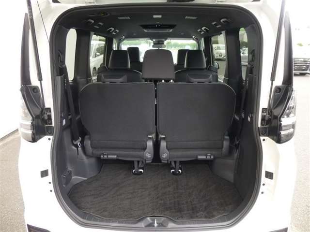 トヨタ ヴォクシー １．８ ハイブリッド Ｓ－Ｚ R5年 (東北) 99