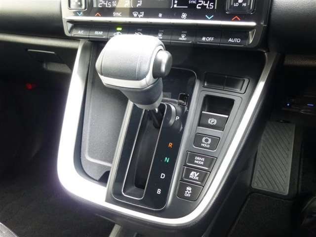 トヨタ ヴォクシー １．８ ハイブリッド Ｓ－Ｚ R5年 (東北) 99