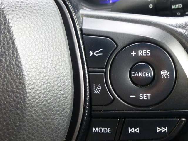 トヨタ カローラ　ツーリング　ハイブリッド １．８ ハイブリッド ＷＸＢ R1年 (東北) 99