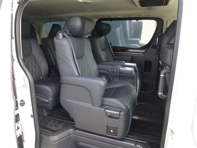 トヨタ グランエース ２．８ Ｇ ディーゼルターボ R4年 (東北) 99