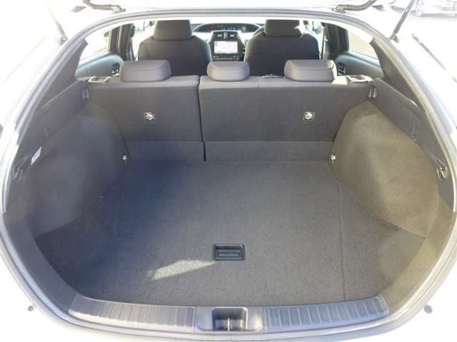 トヨタ プリウス １．８ Ａ H28年 (東北) 99