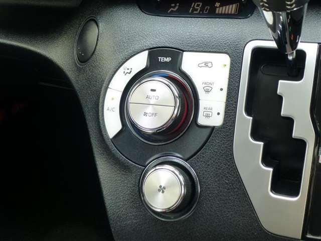 トヨタ シエンタ １．５ ファンベース Ｇ R1年 (東北) 99