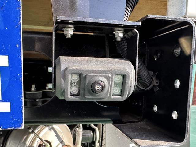 三菱フソウ キャンター 平ボディ ２Ｔ 全低床 R7年 (東海) 99