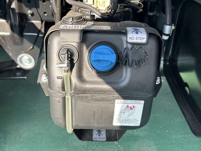 三菱フソウ キャンター 平ボディ ２Ｔ 全低床 R7年 (東海) 99