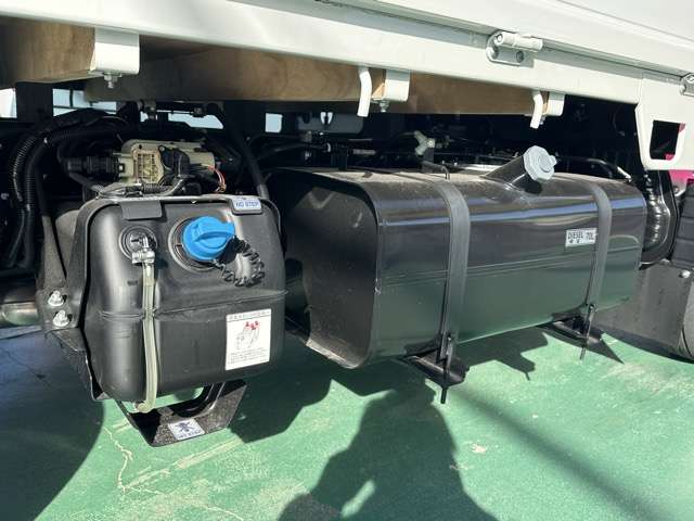 三菱フソウ キャンター 平ボディ 全低床 ２Ｔ R7年 (東海) 99