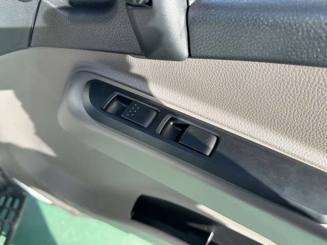 三菱フソウ キャンター 平ボディ 全低床 ２Ｔ R7年 (東海) 99