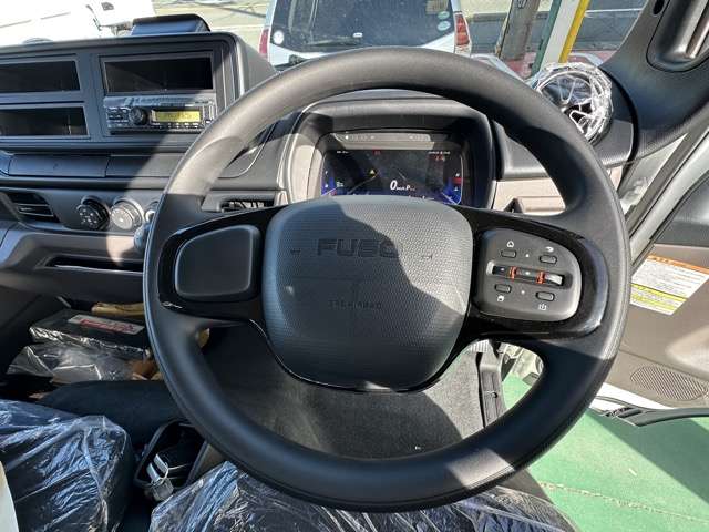 三菱フソウ キャンター 平ボディ 全低床 ２Ｔ R7年 (東海) 99