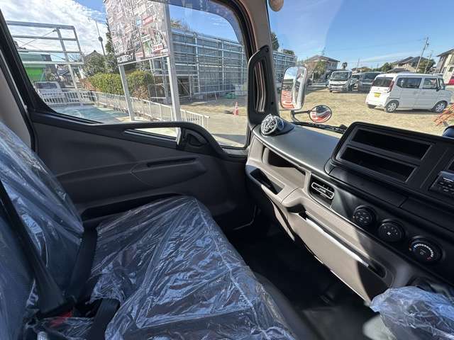 三菱フソウ キャンター ３．０ 強化ダンプ 全低床 ディーゼルターボ R7年 (東海) 99