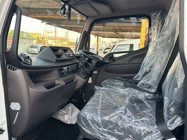 三菱フソウ キャンター ３．０ 強化ダンプ 全低床 ディーゼルターボ R7年 (東海) 99