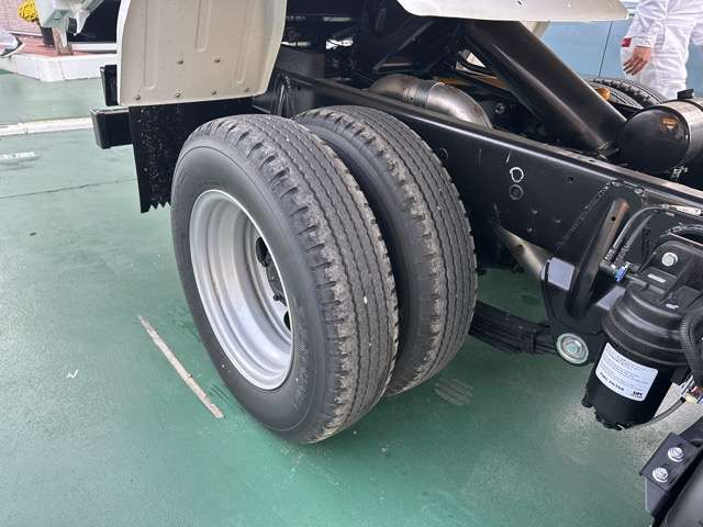 三菱フソウ キャンター ３．０ 強化ダンプ 全低床 ディーゼルターボ R7年 (東海) 99