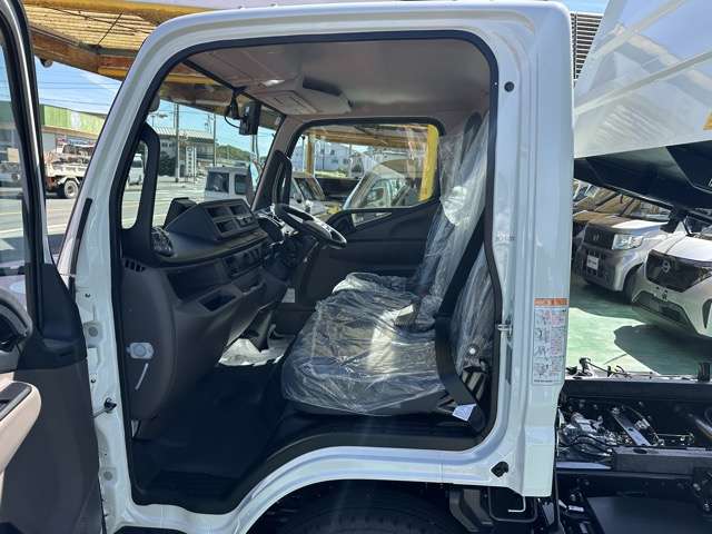 三菱フソウ キャンター ３．０ 強化ダンプ 全低床 ディーゼルターボ R7年 (東海) 99