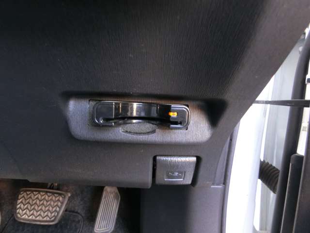 トヨタ プリウス １．８ Ｓ H24年 (中国) 99