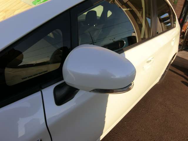 トヨタ プリウス １．８ Ｓ H24年 (中国) 99