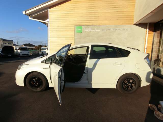 トヨタ プリウス １．８ Ｓ H24年 (中国) 99