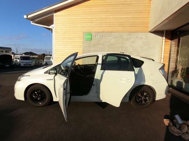 トヨタ プリウス １．８ Ｓ H24年 (中国) 99