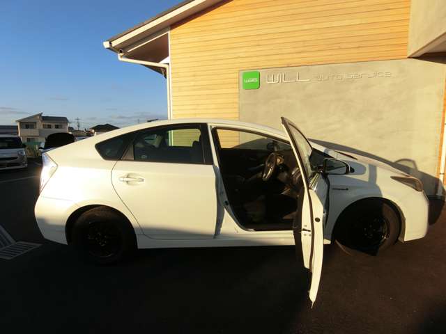 トヨタ プリウス １．８ Ｓ H24年 (中国) 99